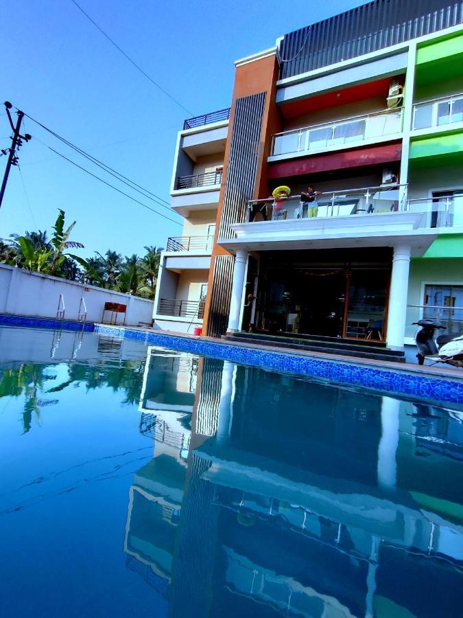 Lotus Hotel Nagaon Beach Алібаґ Екстер'єр фото